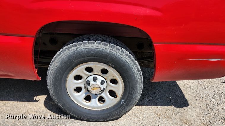 image for item KE9706 2005 Chevrolet Silverado 1500  pickup truck