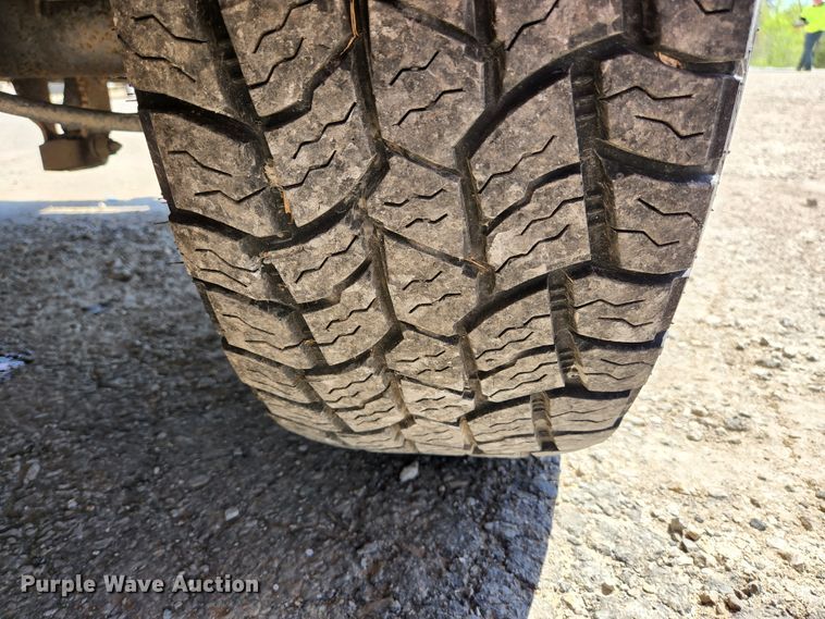 image for item KE9706 2005 Chevrolet Silverado 1500  pickup truck