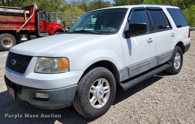 image for item KE9707 2004 Ford Expedition XLT  SUV