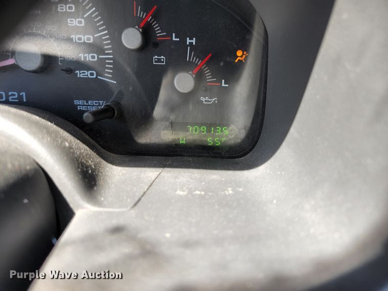 image for item KE9707 2004 Ford Expedition XLT  SUV