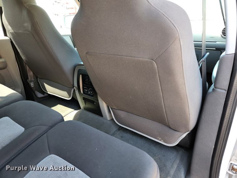 image for item KE9707 2004 Ford Expedition XLT  SUV