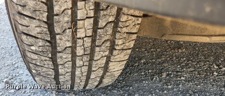 image for item KE9707 2004 Ford Expedition XLT  SUV