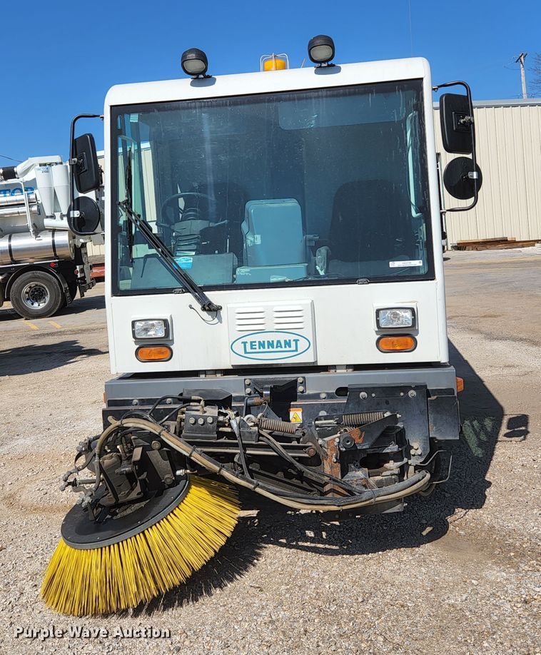 image for item KE9708 Tennant Sentinel  street sweeper truck
