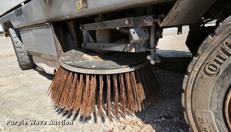 image for item KE9708 Tennant Sentinel  street sweeper truck