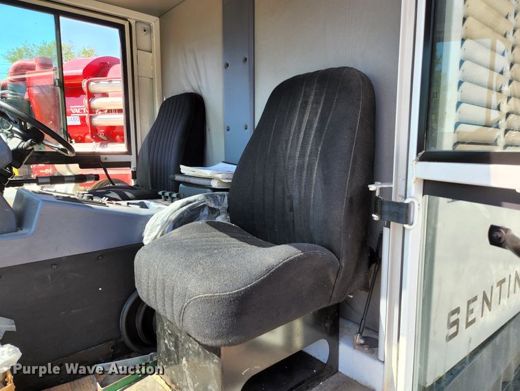 image for item KE9708 Tennant Sentinel  street sweeper truck