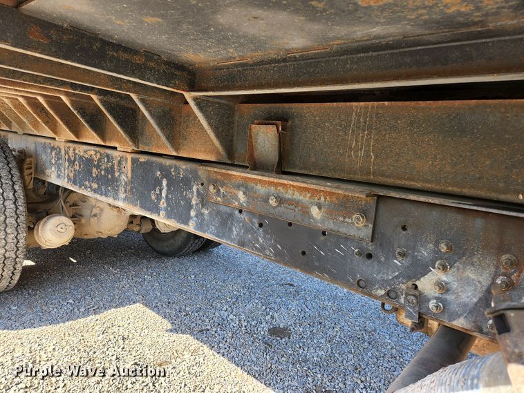 image for item KE9709 2005 GMC C8500  dump truck