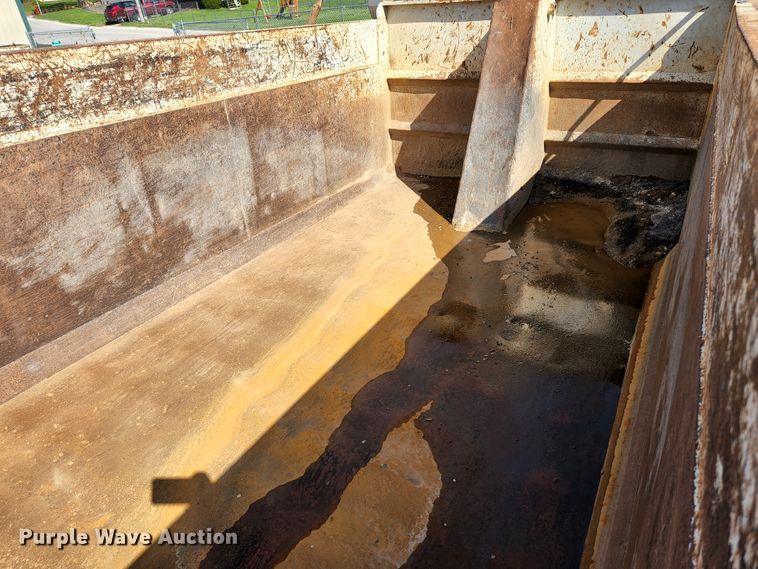 image for item KE9709 2005 GMC C8500  dump truck