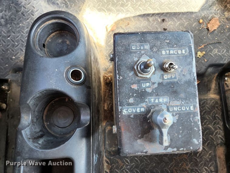 image for item KE9709 2005 GMC C8500  dump truck