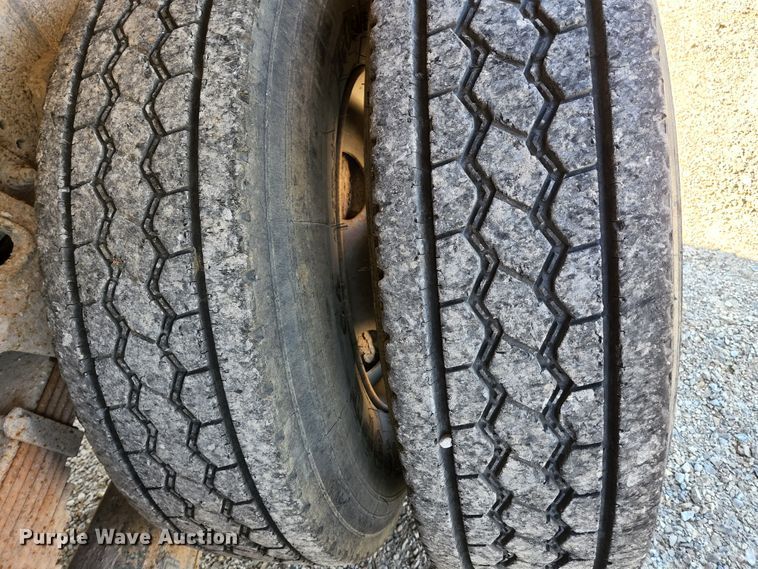 image for item KE9709 2005 GMC C8500  dump truck