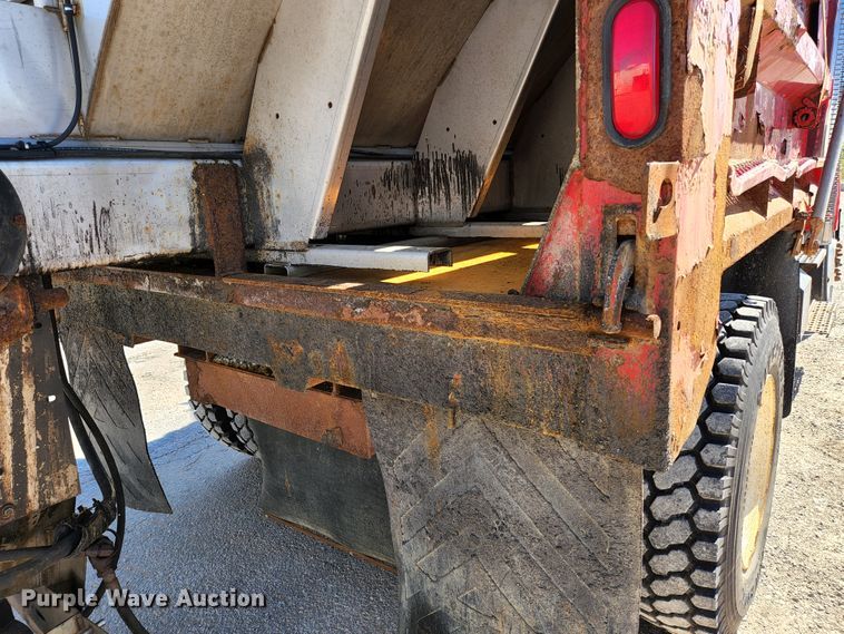 image for item KE9711 2006 International 7400  dump truck