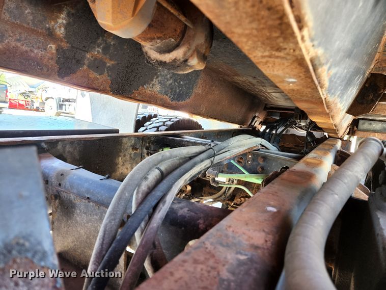 image for item KE9711 2006 International 7400  dump truck