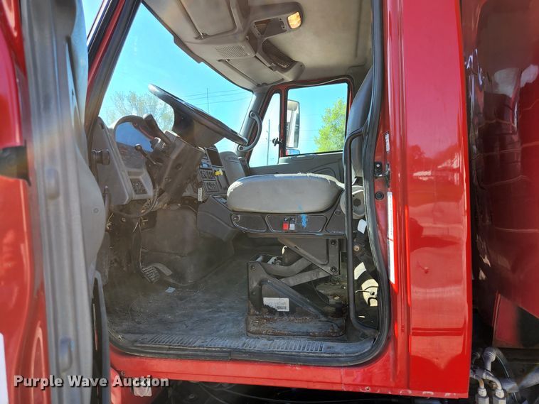 image for item KE9711 2006 International 7400  dump truck