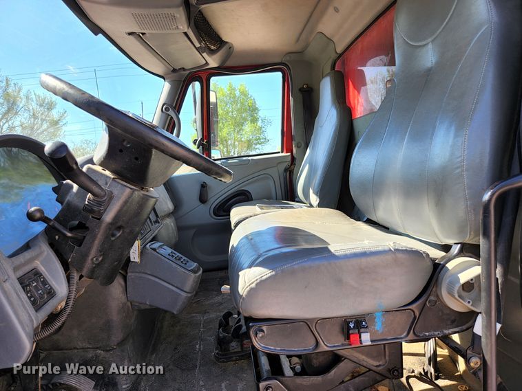 image for item KE9711 2006 International 7400  dump truck