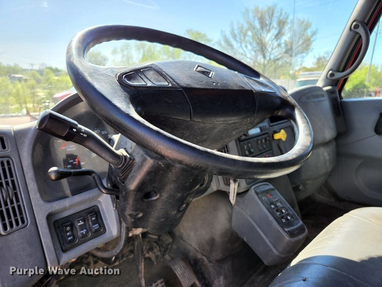 image for item KE9711 2006 International 7400  dump truck