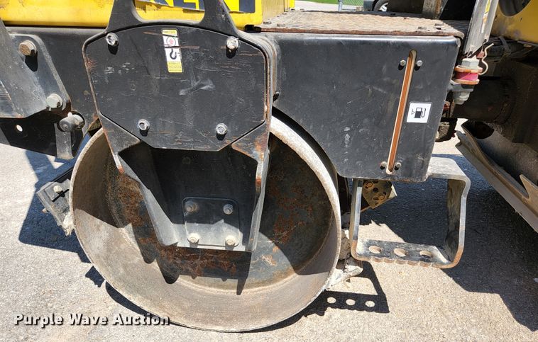 image for item KE9714 Wacker RD11V  double drum vibratory roller