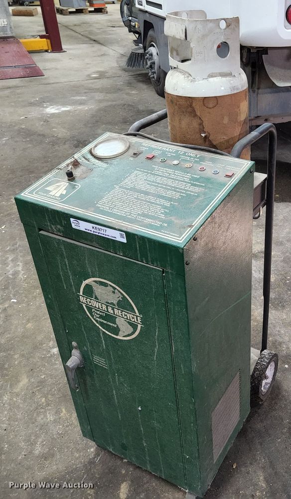 image for item KE9717 Four Seasons 59900  refrigerant recycling/recharging system