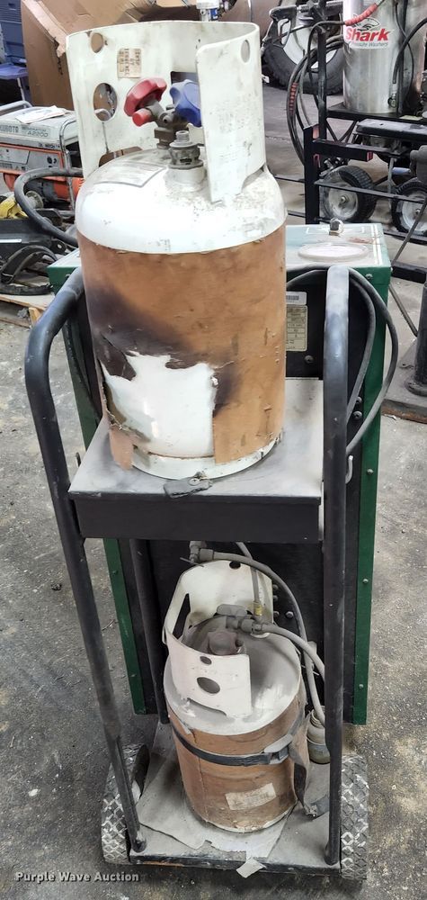 image for item KE9717 Four Seasons 59900  refrigerant recycling/recharging system