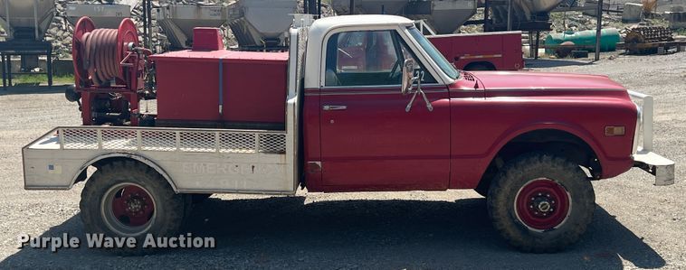 image for item KG9754 1972 Chevrolet K20  flatbed truck