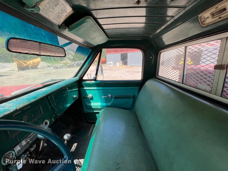 image for item KG9754 1972 Chevrolet K20  flatbed truck