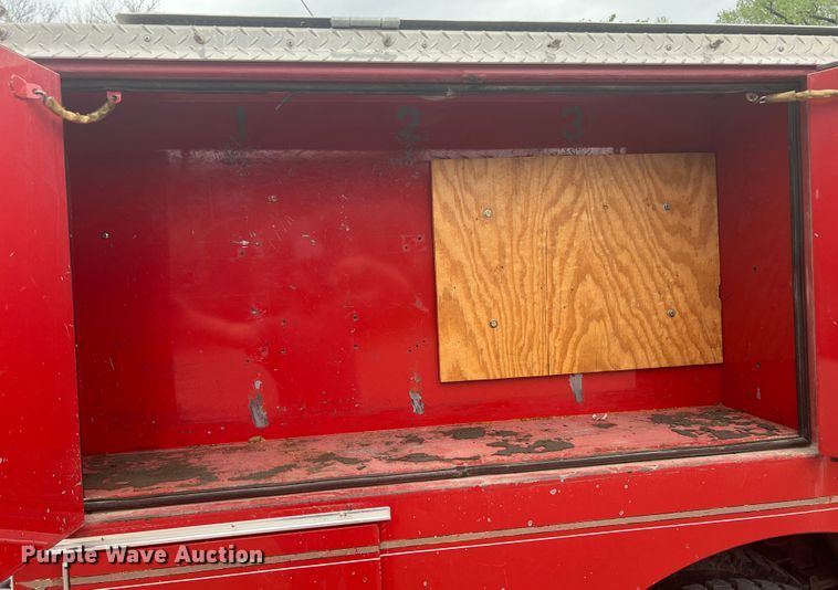 image for item KG9757 1979 Ford 900  fire truck