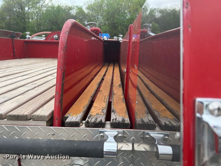 image for item KG9757 1979 Ford 900  fire truck