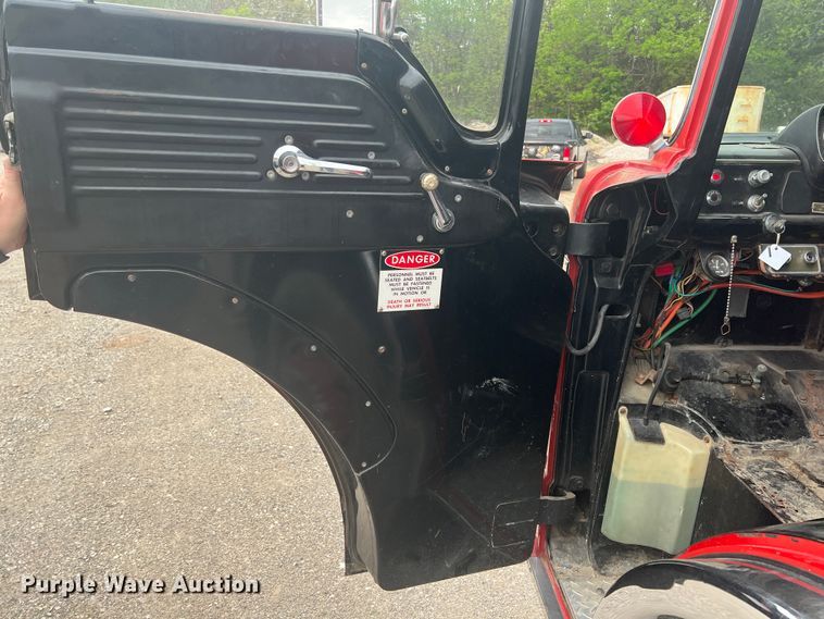 image for item KG9757 1979 Ford 900  fire truck