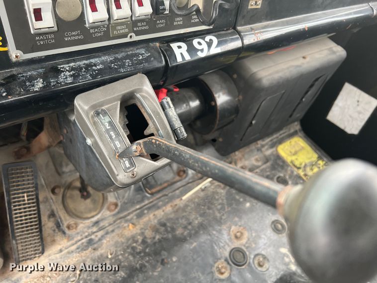 image for item KG9757 1979 Ford 900  fire truck