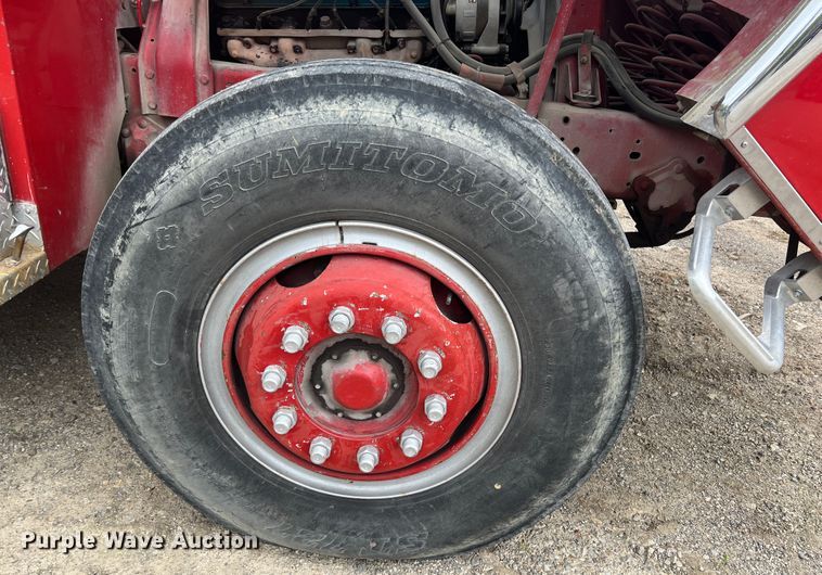 image for item KG9757 1979 Ford 900  fire truck