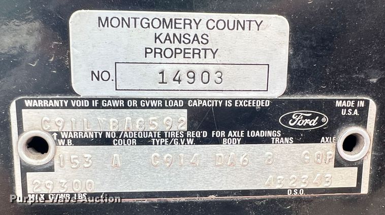 image for item KG9757 1979 Ford 900  fire truck