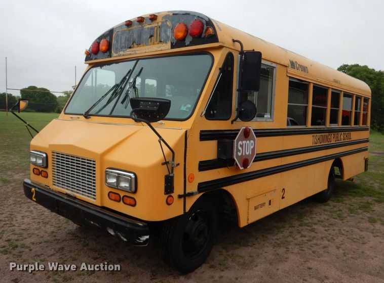 image for item KP9149 2000 Chevrolet P30  school bus