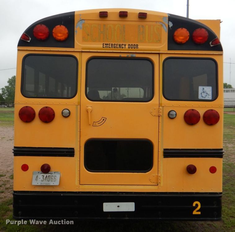 image for item KP9149 2000 Chevrolet P30  school bus