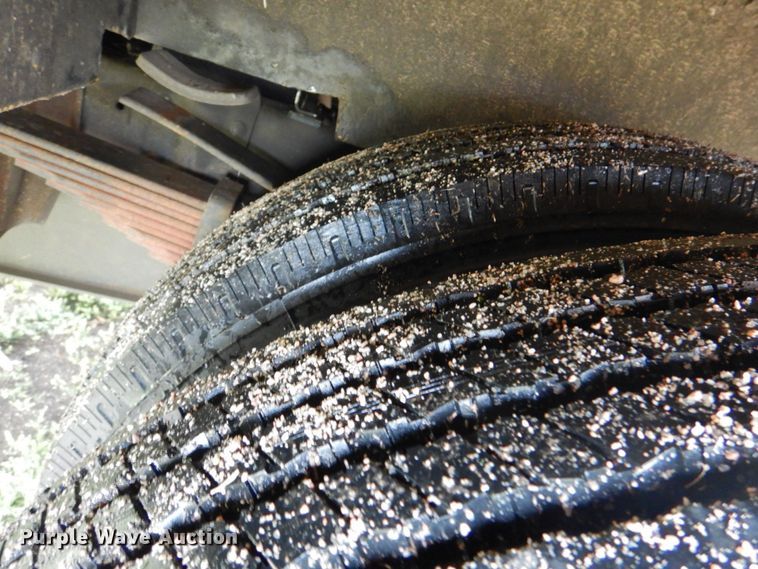 image for item KP9149 2000 Chevrolet P30  school bus