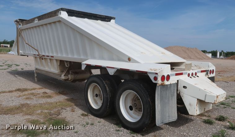 image for item KR9849 2005 Manac SBD-240  bottom dump trailer