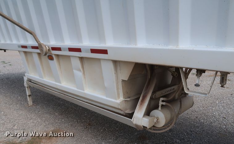image for item KR9849 2005 Manac SBD-240  bottom dump trailer