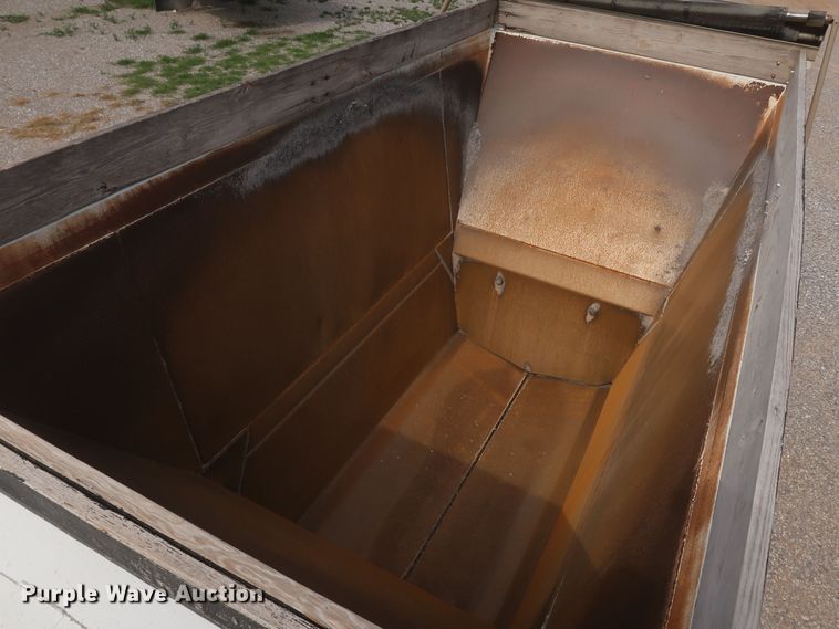 image for item KR9849 2005 Manac SBD-240  bottom dump trailer