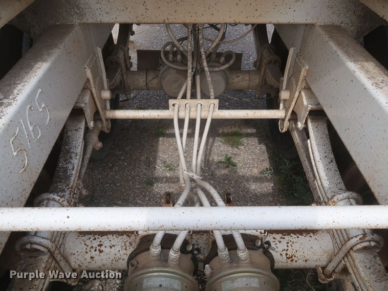 image for item KR9849 2005 Manac SBD-240  bottom dump trailer