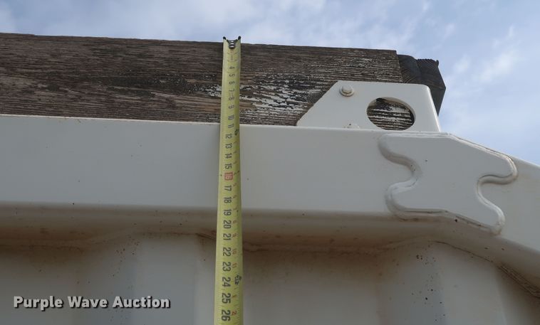 image for item KR9849 2005 Manac SBD-240  bottom dump trailer