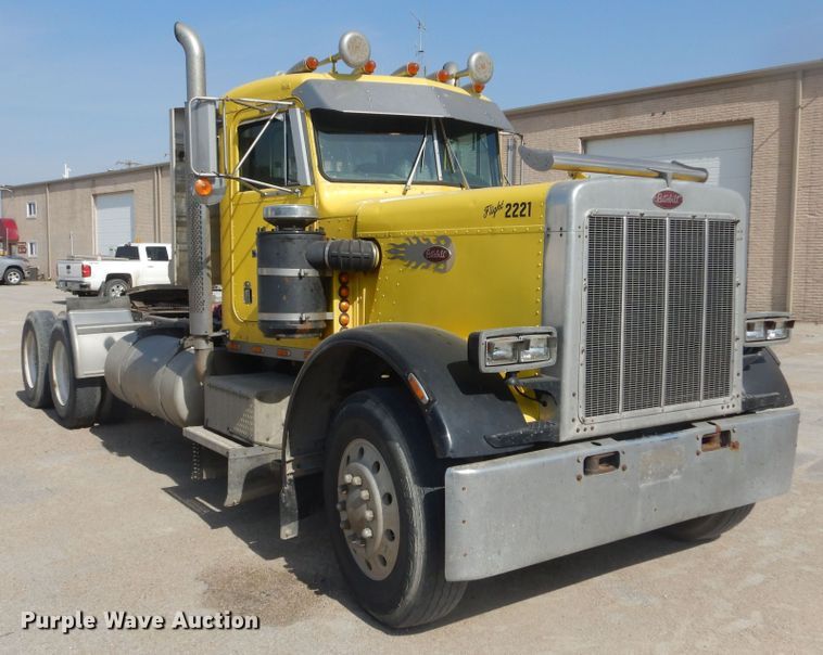 image for item KS9957 1982 Peterbilt 359  semi truck