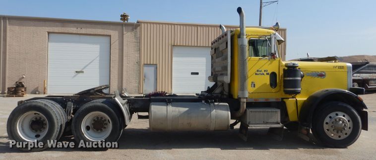 image for item KS9957 1982 Peterbilt 359  semi truck