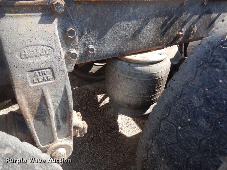 image for item KS9957 1982 Peterbilt 359  semi truck