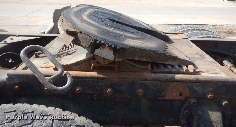 image for item KS9957 1982 Peterbilt 359  semi truck