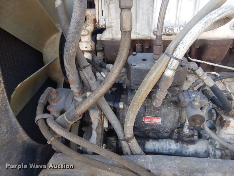 image for item KS9957 1982 Peterbilt 359  semi truck