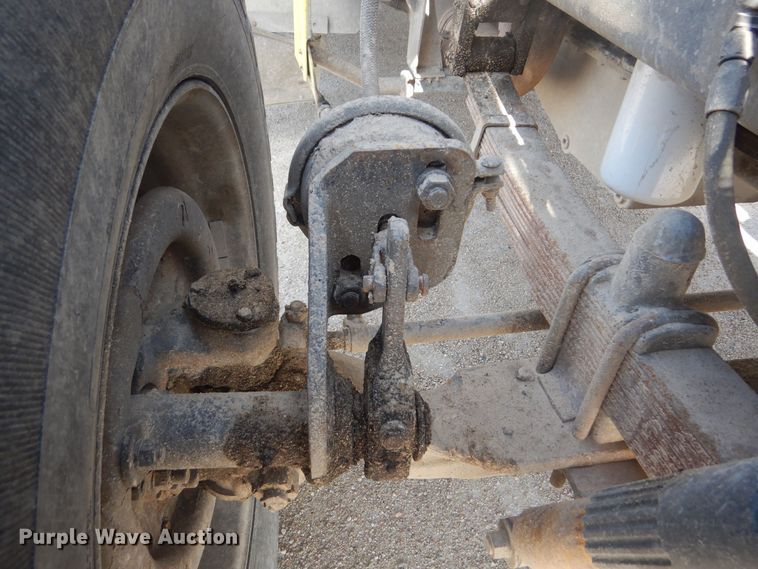 image for item KS9957 1982 Peterbilt 359  semi truck