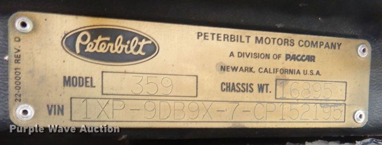 image for item KS9957 1982 Peterbilt 359  semi truck