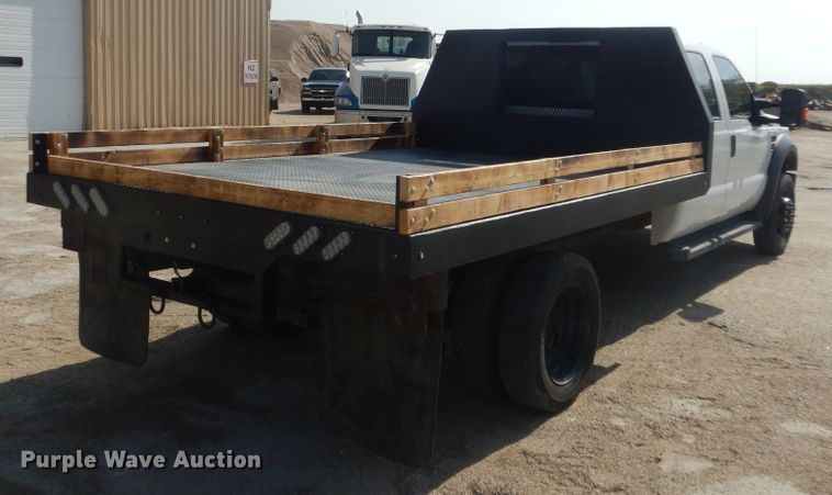 image for item KS9961 2009 Ford F450 Super Duty XLT  Crew Cab flatbed truck