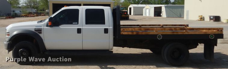 image for item KS9961 2009 Ford F450 Super Duty XLT  Crew Cab flatbed truck
