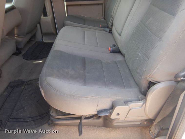 image for item KS9961 2009 Ford F450 Super Duty XLT  Crew Cab flatbed truck