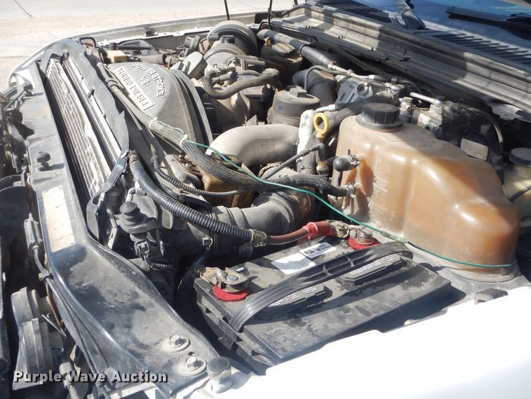 image for item KS9961 2009 Ford F450 Super Duty XLT  Crew Cab flatbed truck