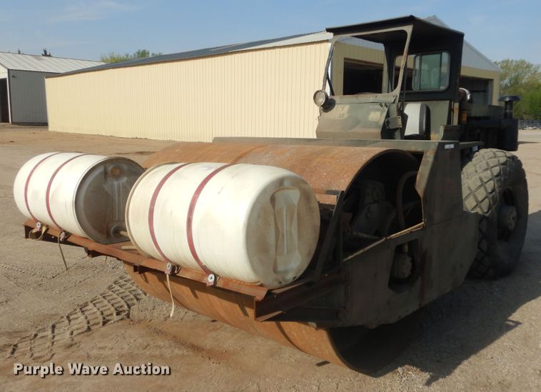 image for item KS9963 1981 Raygo 400A  single drum vibratory roller