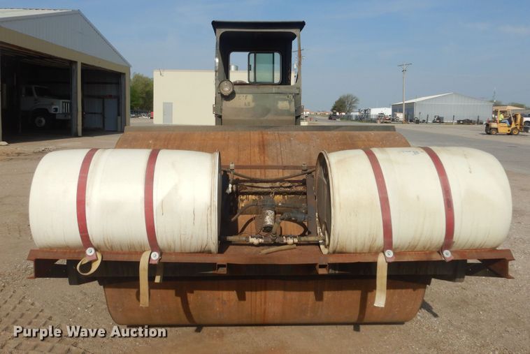 image for item KS9963 1981 Raygo 400A  single drum vibratory roller